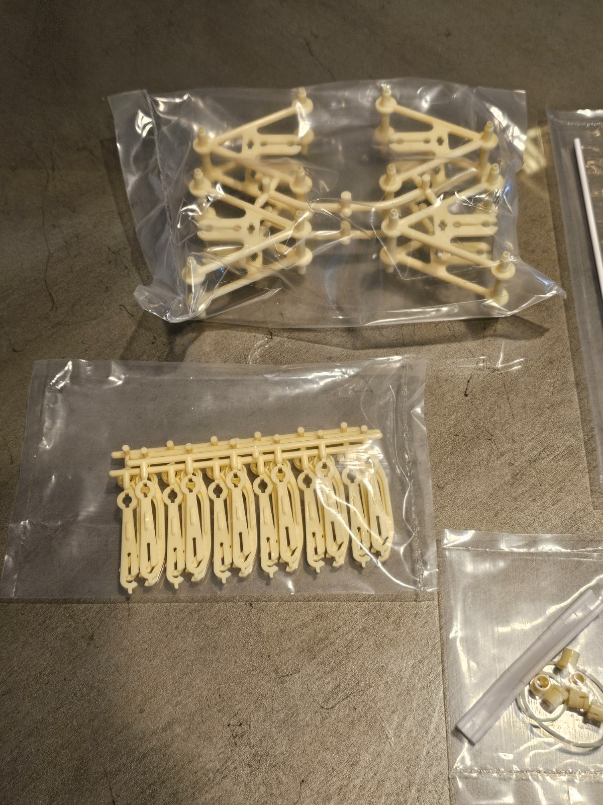 Jr. Scientist Series Create Wind-Walking Artificial Life Strandbees Model Kit