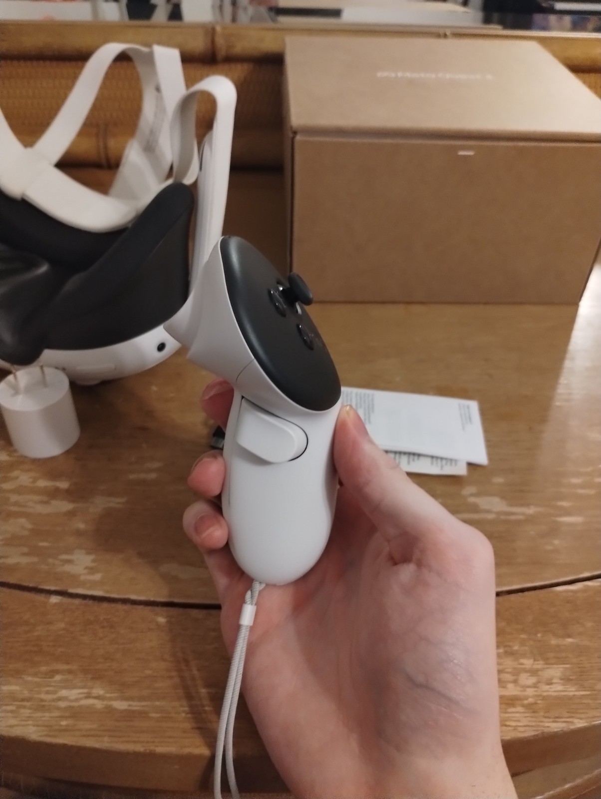 minimumly used Meta Quest 3 Virtual Reality Headset 512GB White with Controllers