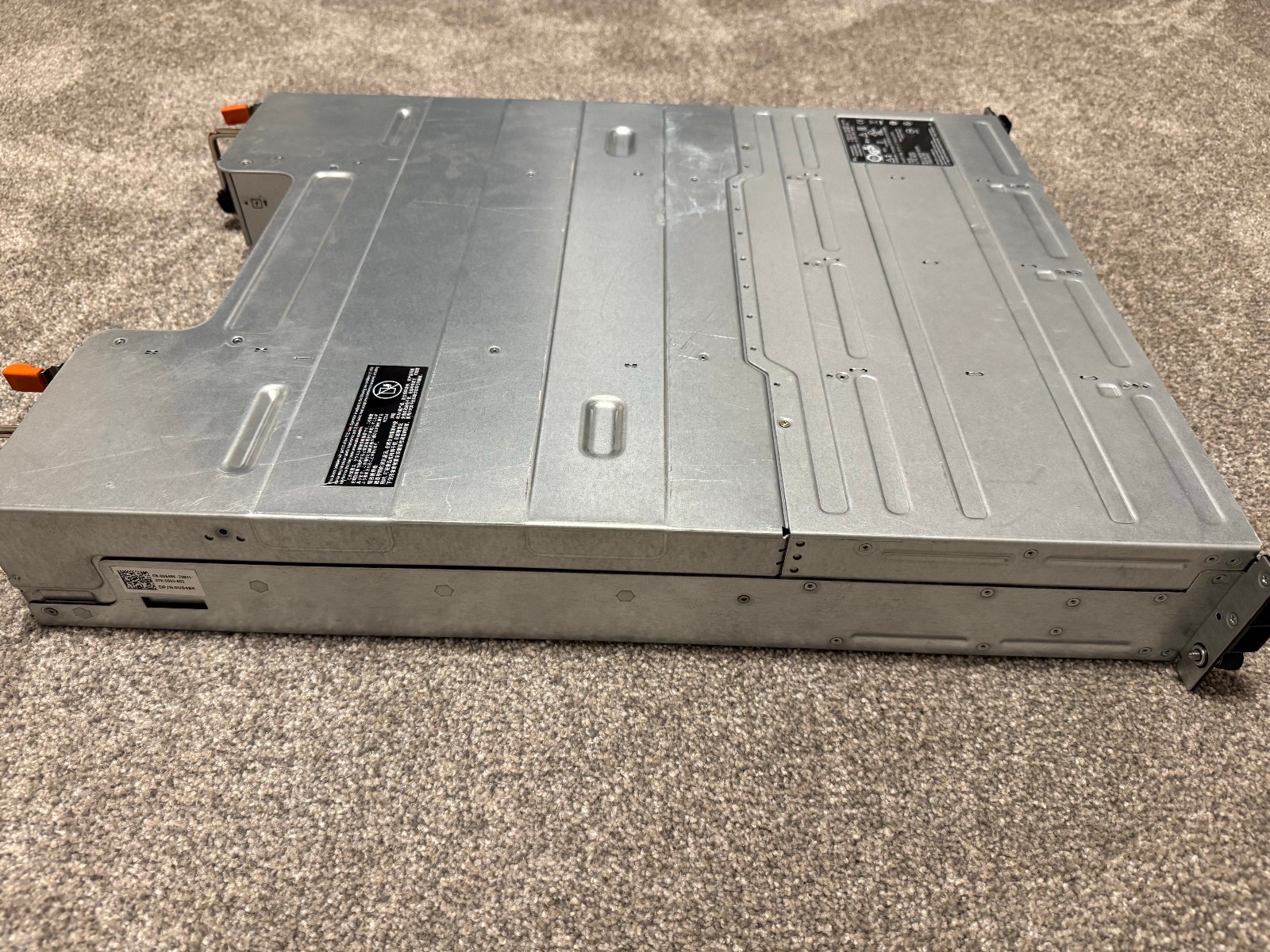 Dell PowerVault MD3800i 12x3.5" Storage Chassis w/ 2x PSUs + 12 Caddies
