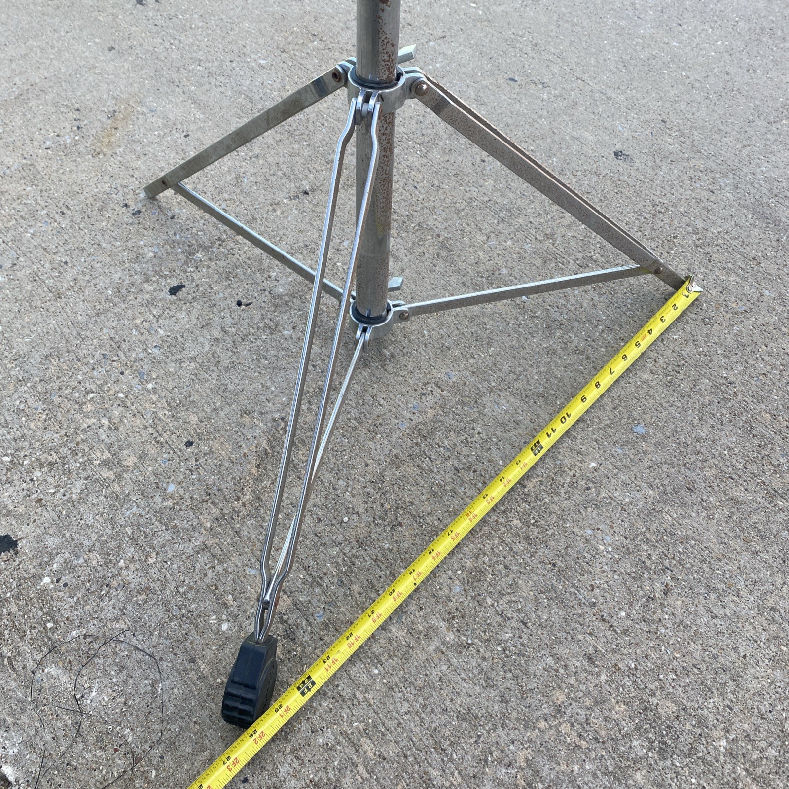 Gibraltar Hardware By Kaman Stand