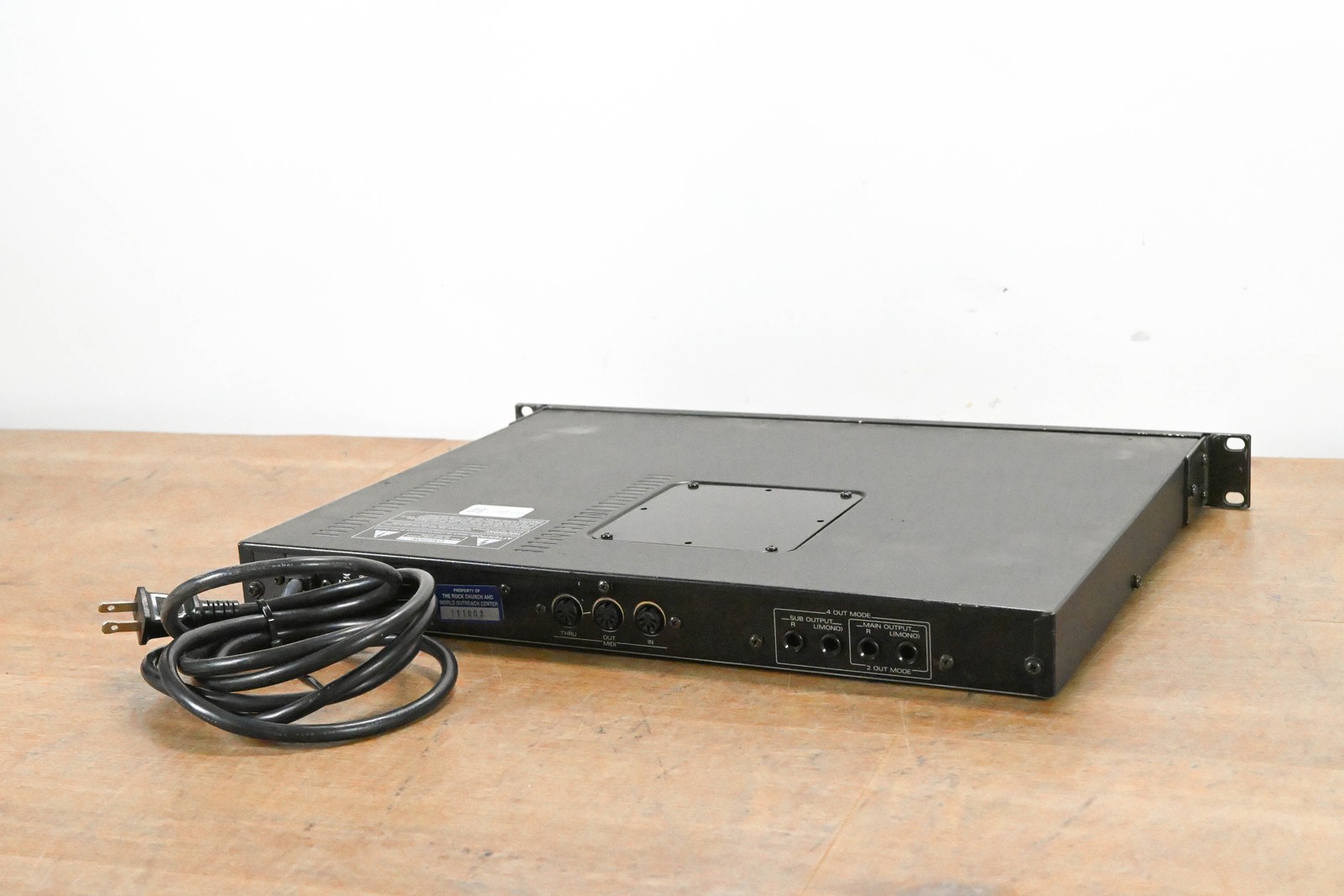 Roland JV-880 Multi Timbral Synthesizer Module CG011TE