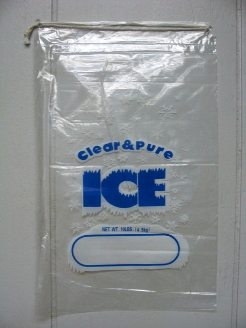 CLEAR & PURE ICE 8 LB DRAWSTRING ICE BAGS *100 COUNT*