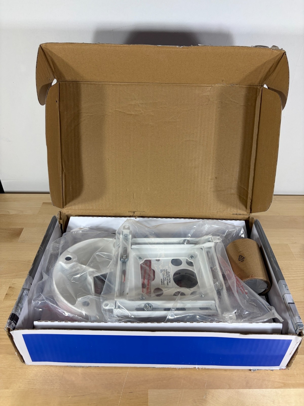Epson universal Projector Mount Kit - White