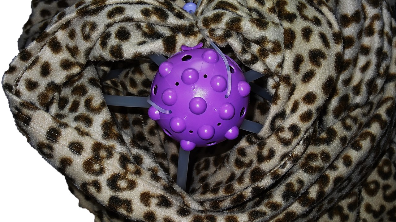 Dwadder Fully Assembled: Dry Blankets and Sheets Faster with the Dwadder!!!