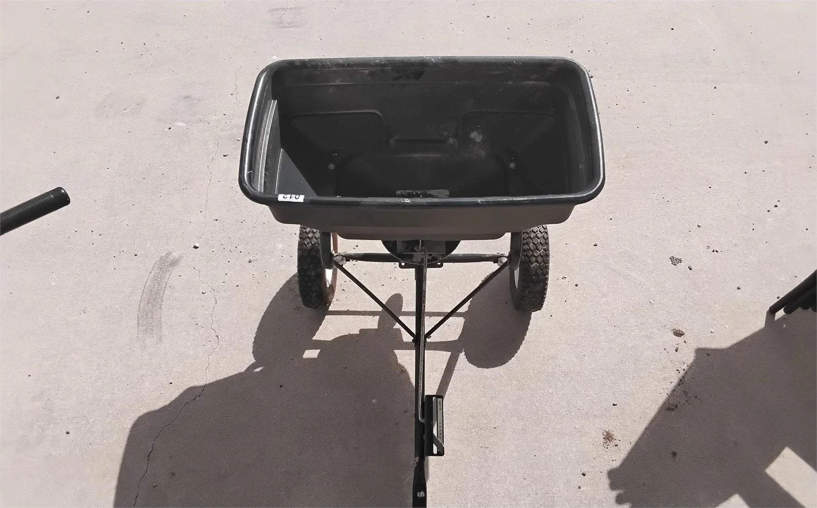 Agri-Fab 85lb Broadcast Tow-Behind Spreader seeder pull tractor garden