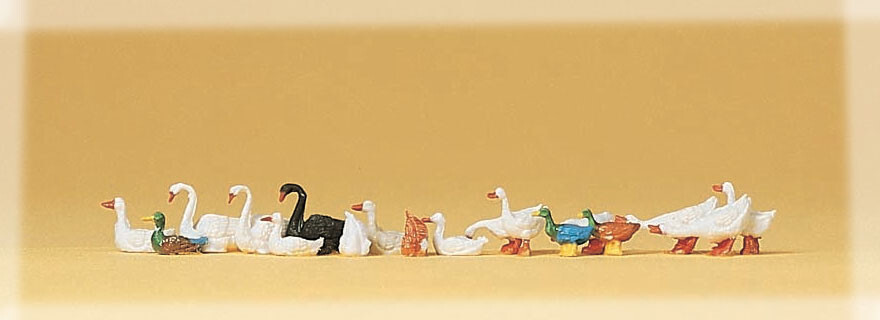 HO Preiser 14167 Ducks, Geese & Swans Wild Animal 18 Figure Set HO3240