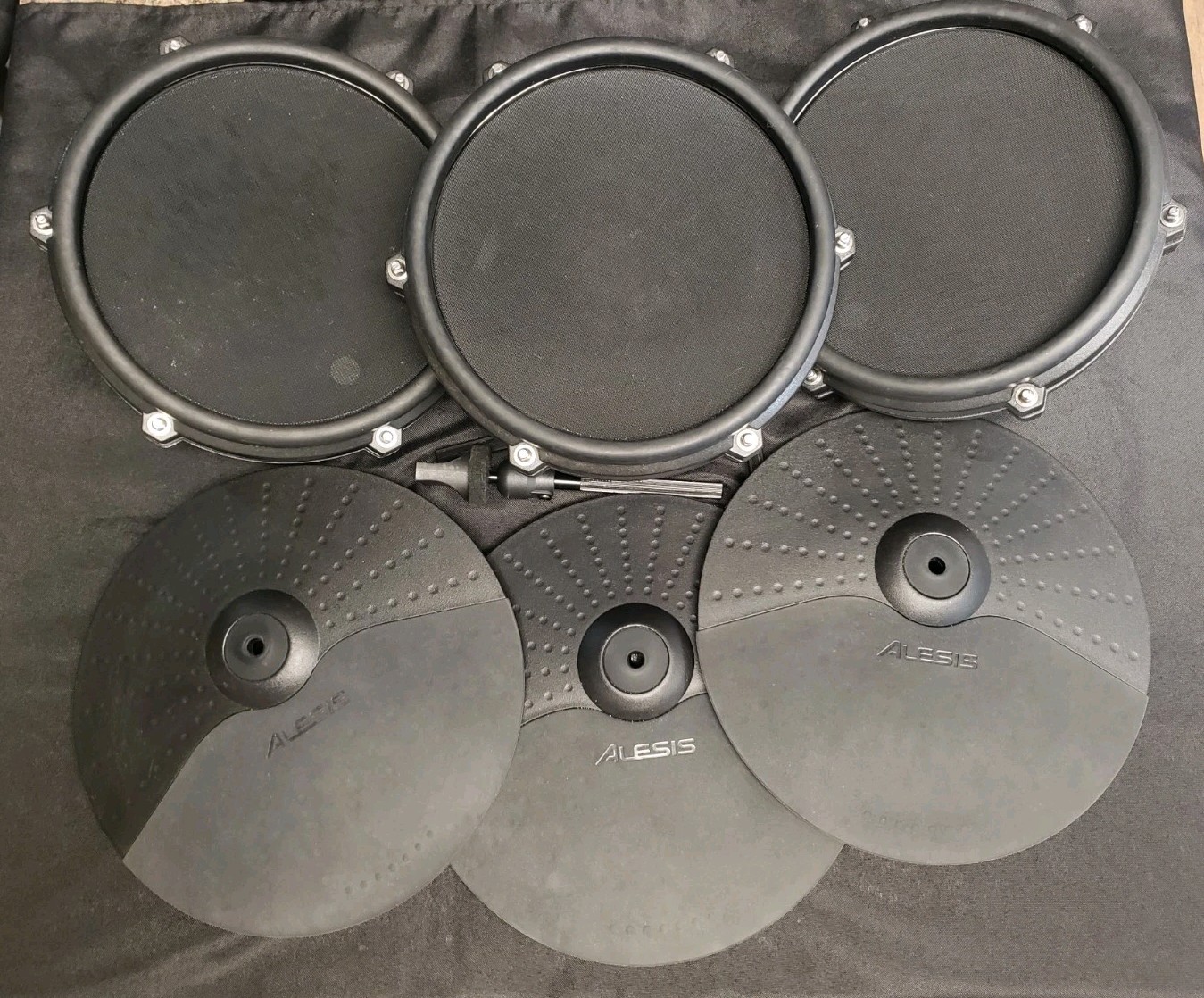 Tested Alesis Electronic Drum Kit 6 Pads Snare Cymbal Choke Only Read