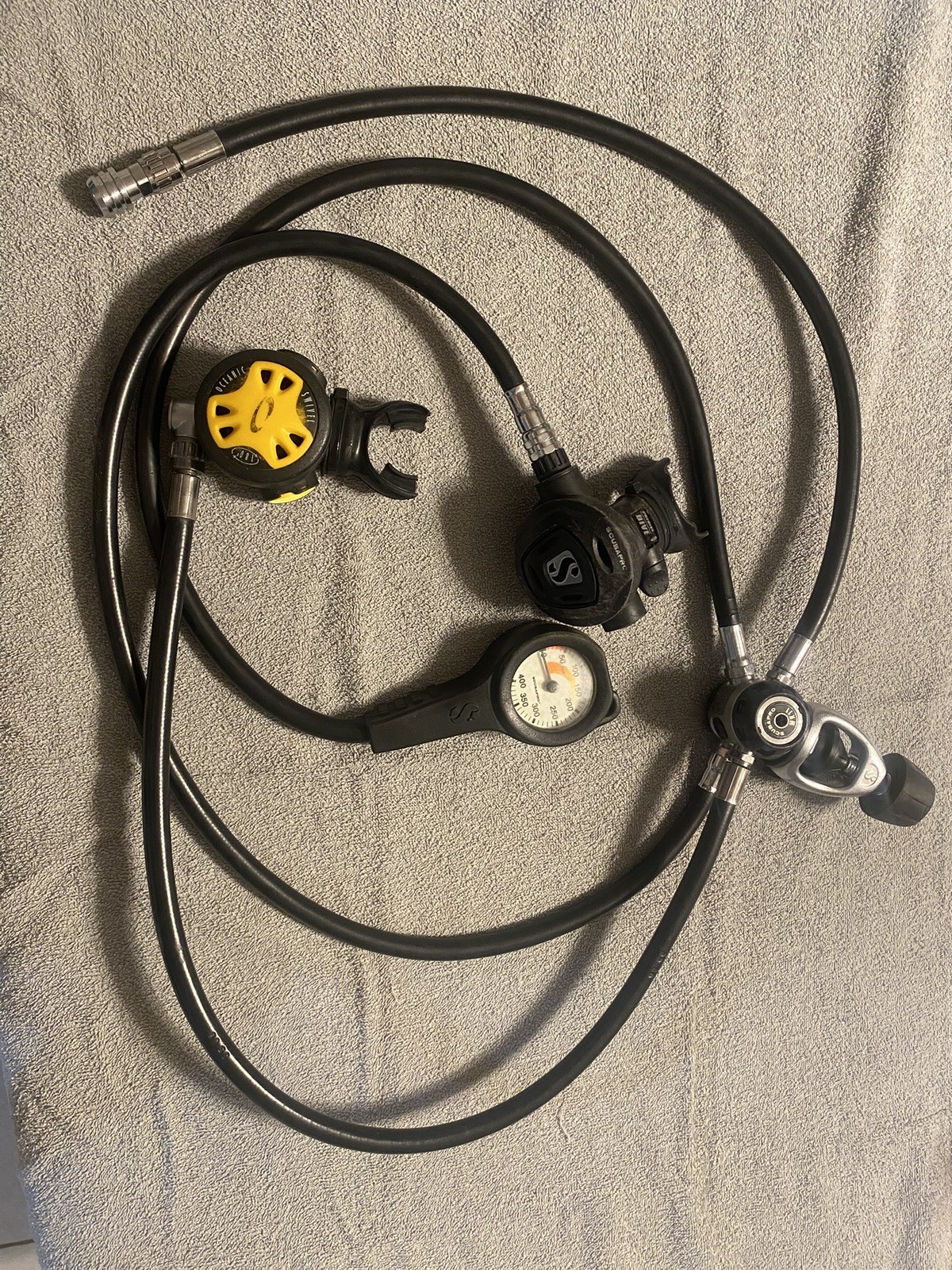 Complete Scubapro complete reg set water ready- serviced 03/2026