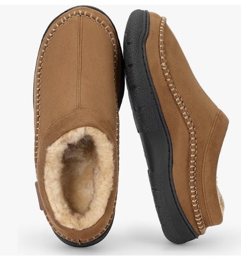 Feetfreein Men’s Slip-On Moccasin Slippers/Tan/Medium 9–10/NWOB