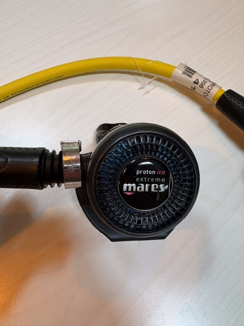 Mares V 32 first stage and proton ice extreme second stage regulator set