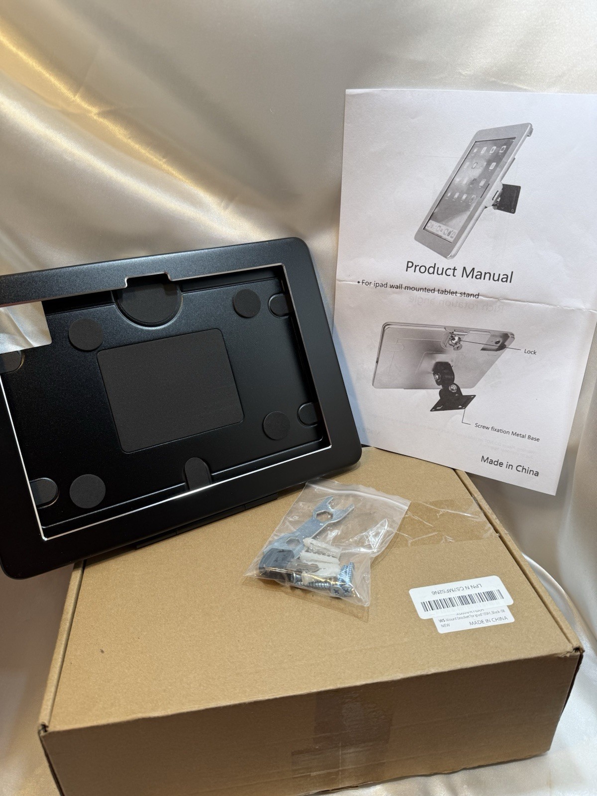 Mount Locking Stand Bracket for iPad/Tablet (5th, 6th gen)9.7" (Air Land 2 pro)