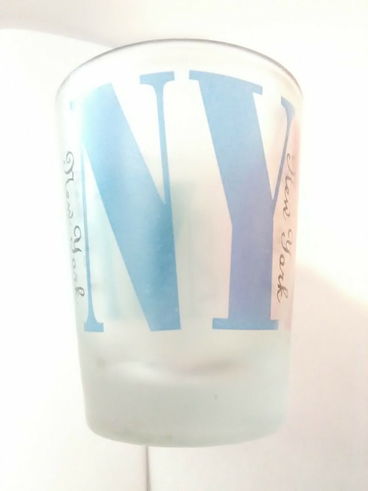 NEW YORK NY LOGO SHOT GLASS GREAT FOR ANY OLDER COLLECTION!