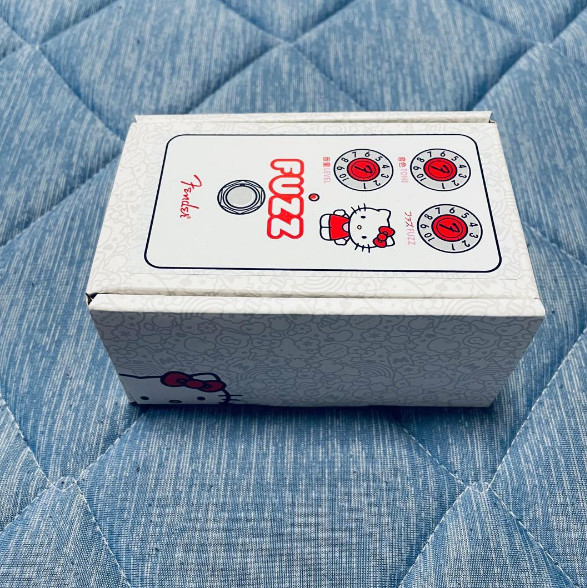 Fender x Hello Kitty Fuzz White Guitar Effect Pedal Compact Effector Limited New
