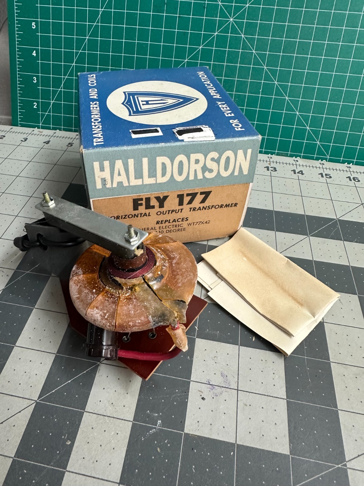 Vintage Halldorson FLY-177 Horizontal Output Transformer GE 110-degree WT77X42