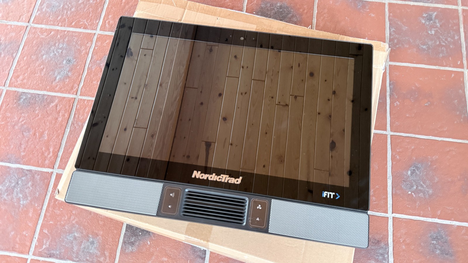 SCREEN ONLY for Nordic Track S22i studio cycle.  EBNT 02422EW *READ*