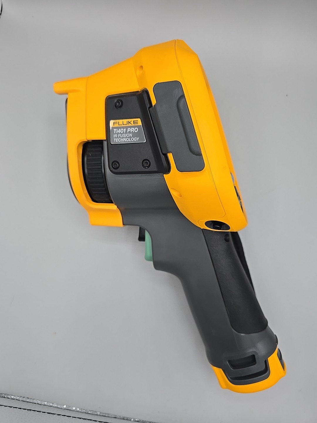Fluke Ti401-PRO 60Hz 640 x 480 Infrared Thermal Imaging CameraCASE + ACCESORIES