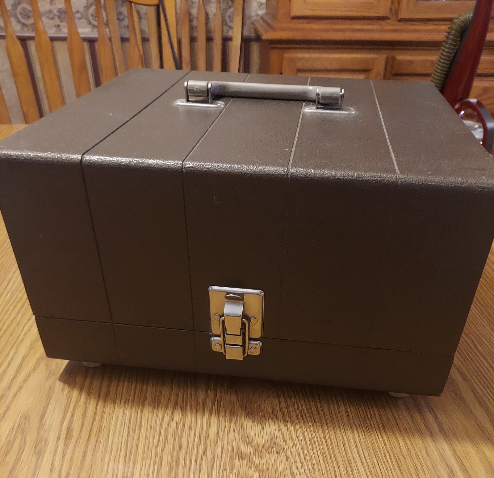 Vintage Bell & Howell Headliner Slide Projector Model 706 With Case