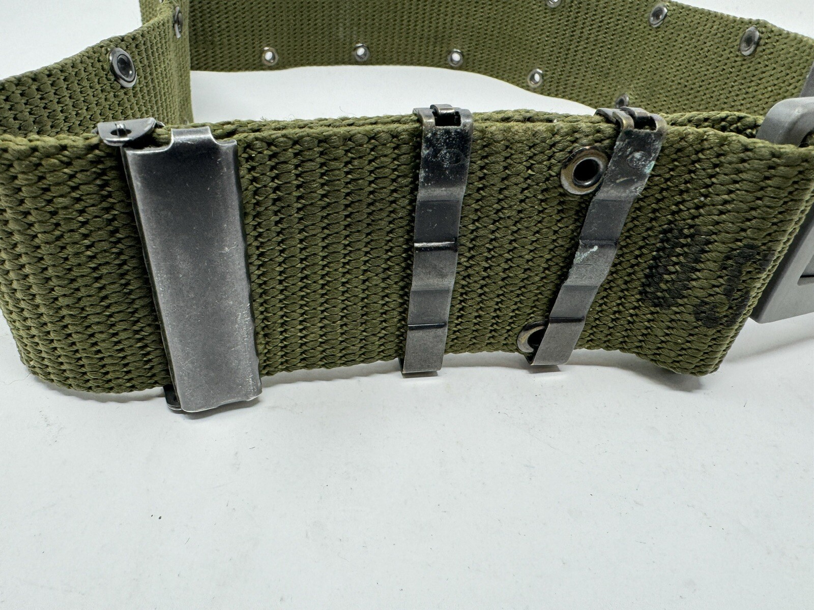 USGI Military LC2 Nylon Web Pistol Belt - Size Medium - Gray Plastic Buckle
