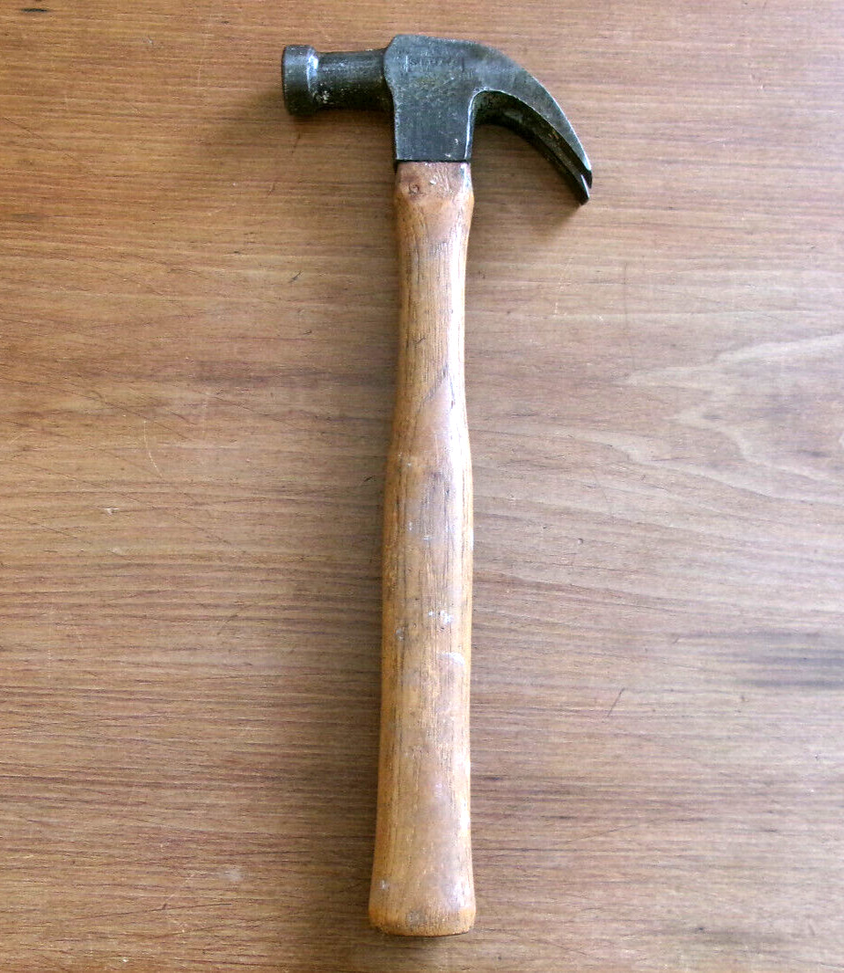 Vintage PLUMB Curved Claw Hammer ~ 1 Pound 4.8 Ounce w/Handle