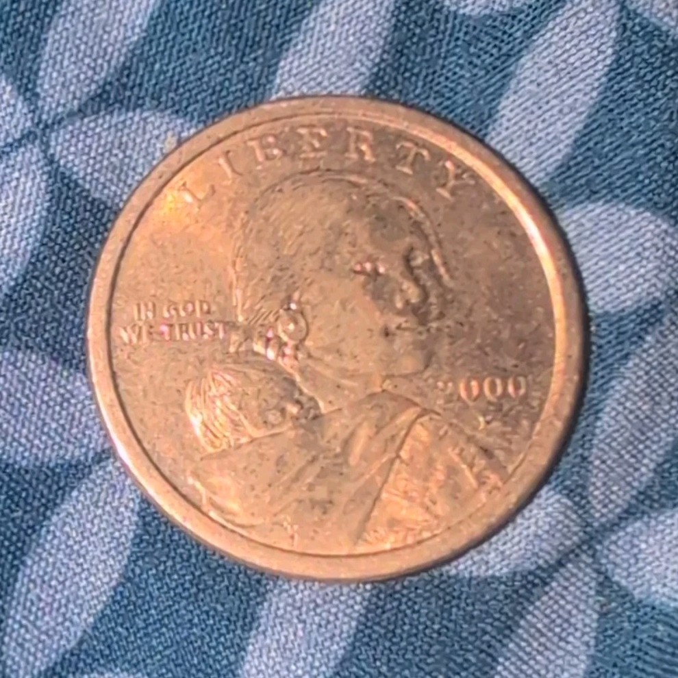 2000 Sacagawea Native American $1 Dollar Coin, Business Strike, Circulated