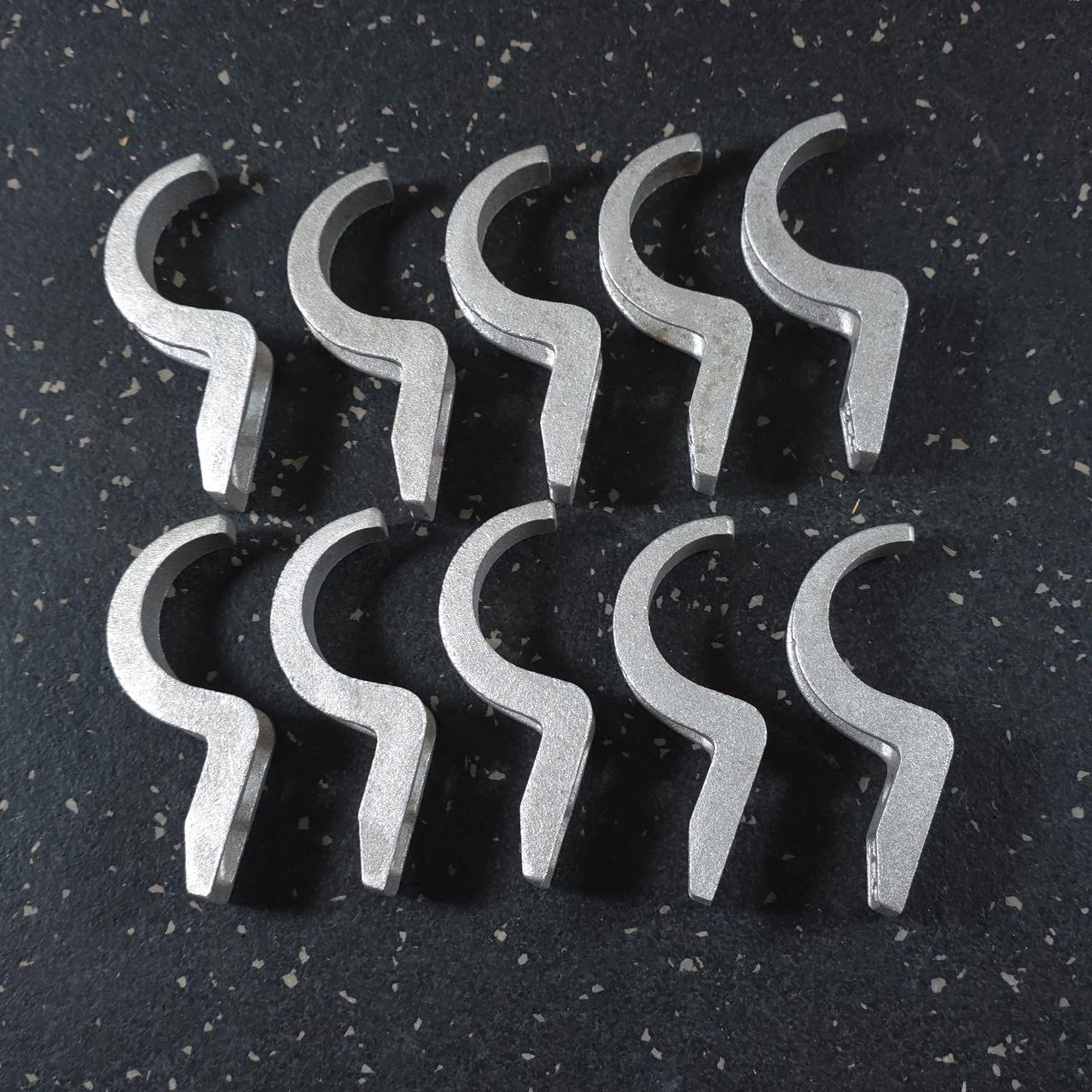 T&B Thomas & Betts 1-1/4 Inch Pipe Strap Aluminum 1279AL ( Box of 10 )