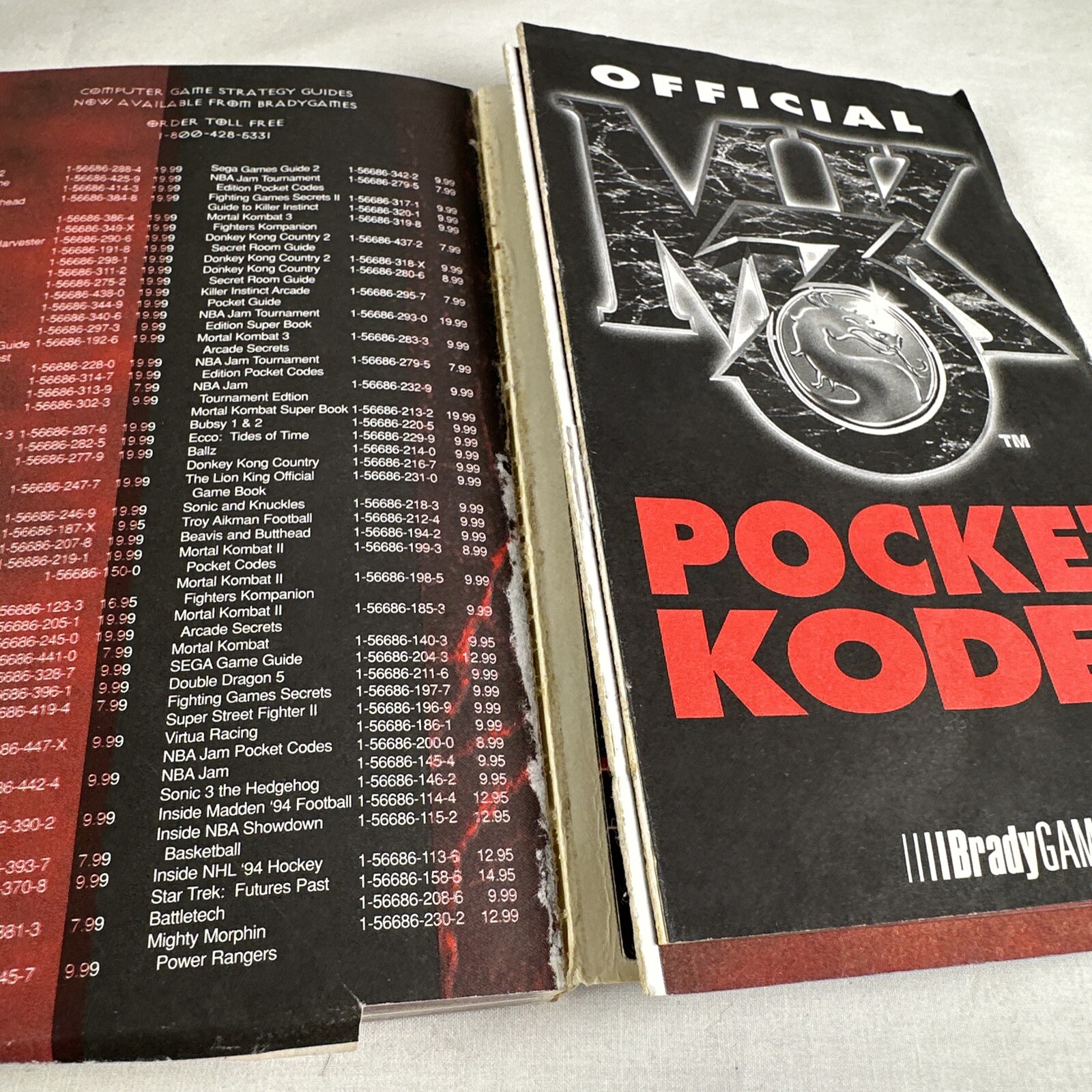 Official Mortal Kombat 3 Pocket Kodes Brady Games