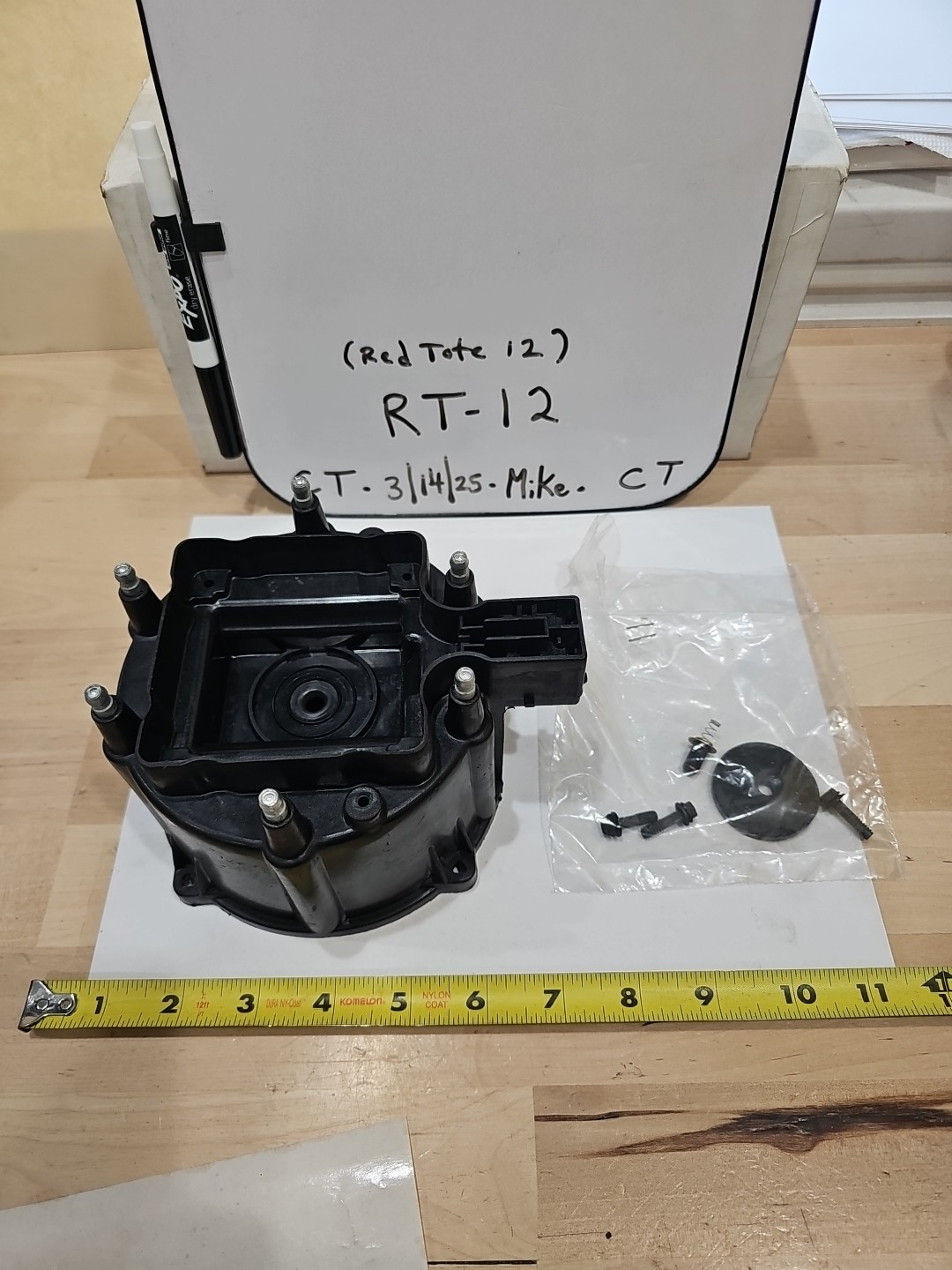 One NOS Delco Remy #D343 Distributor Cap #1984480 OEM