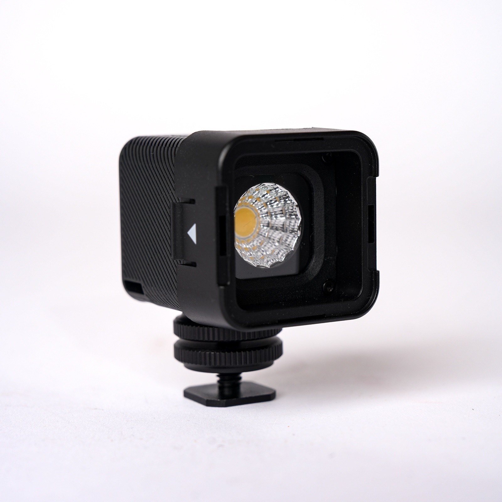 Genuine RØDE Vlogger Combo: VideoMic Me (Lightning), MicroLED Cube Light, & 8-Pi