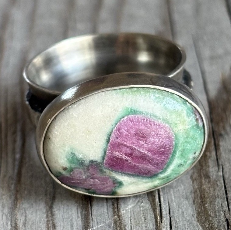 Gorgeous Rare Ruby in Zoisite Gemstone Sterling Silver 925 Modern Handmade Ring