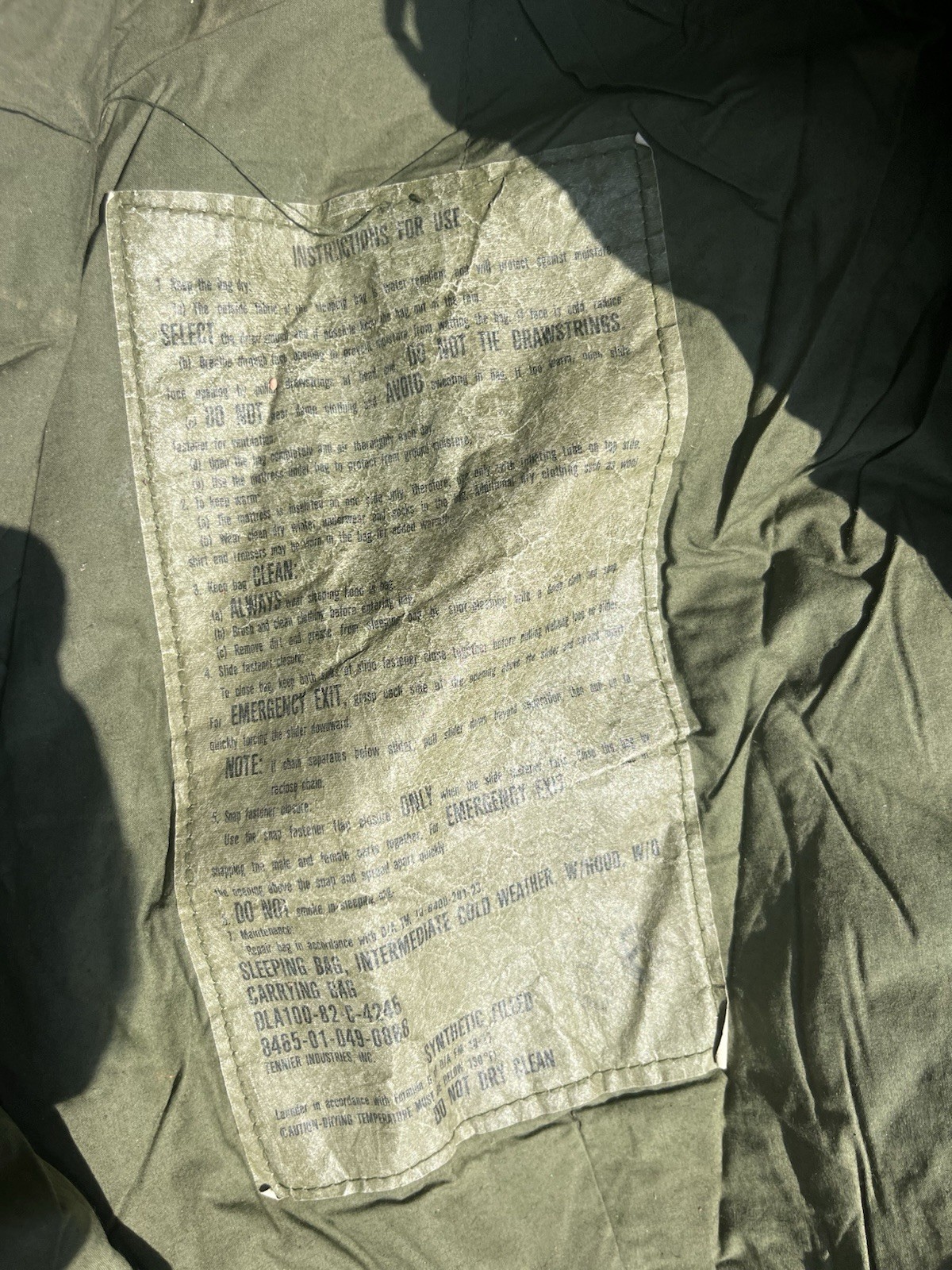 Vtg US Military Issue Intermediate Cold Weather Sleeping Bag Green Mummy Style