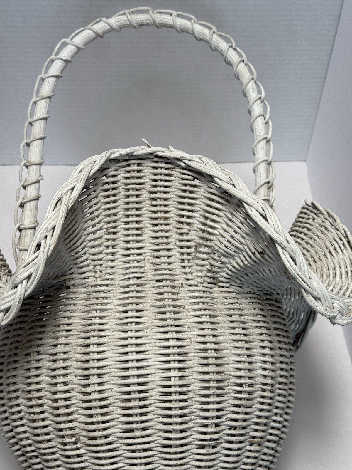 Vintage Trompe L'Oeil 19.5” x 15” White Ruffled Wicker Easter Basket with Handle