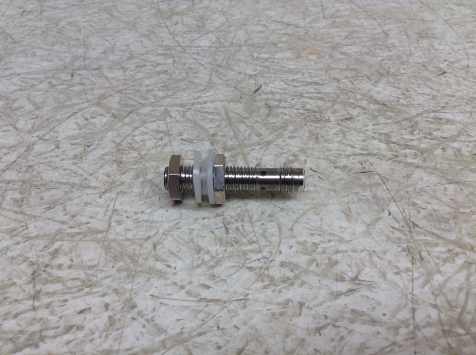 Omron E2A-S08KS02-M5-B1 12-24 VDC Proximity Switch Sensor E2AS08KS02M5B1