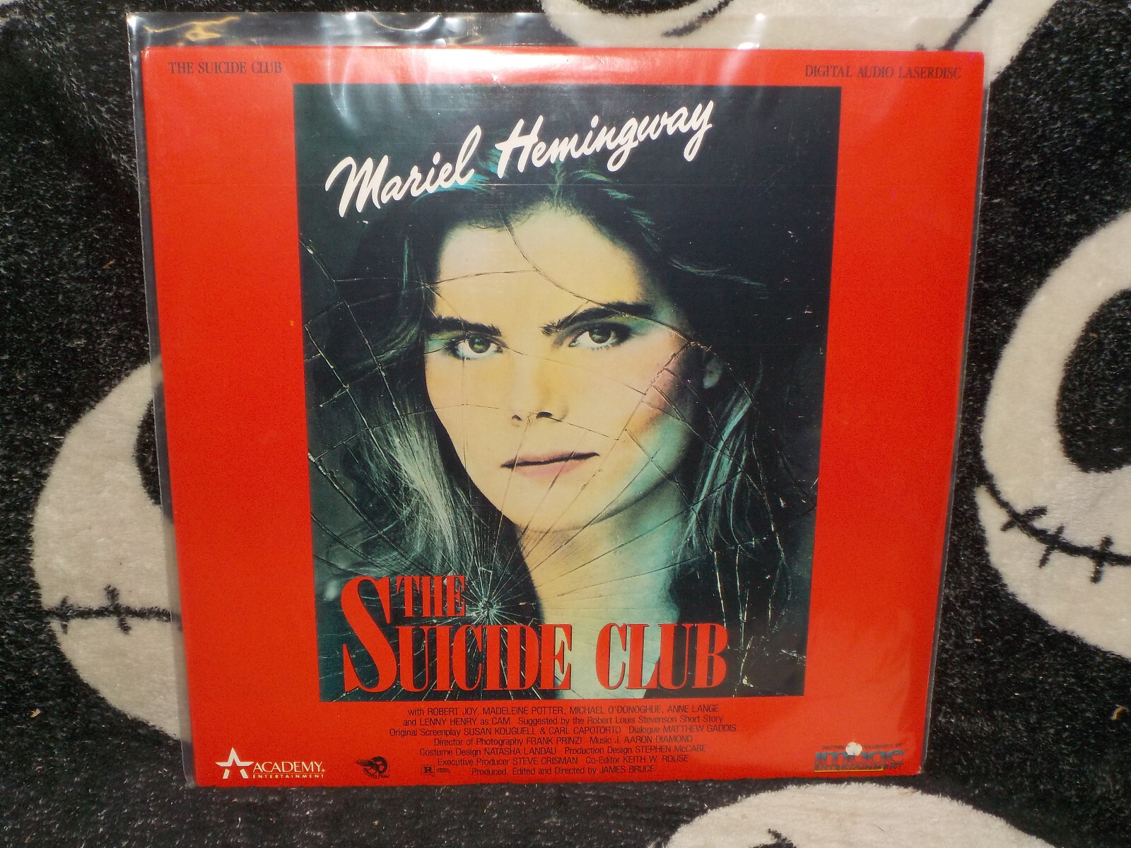 The Suicide Club Laserdisc LD Mariel Hemingway Free Ship $50