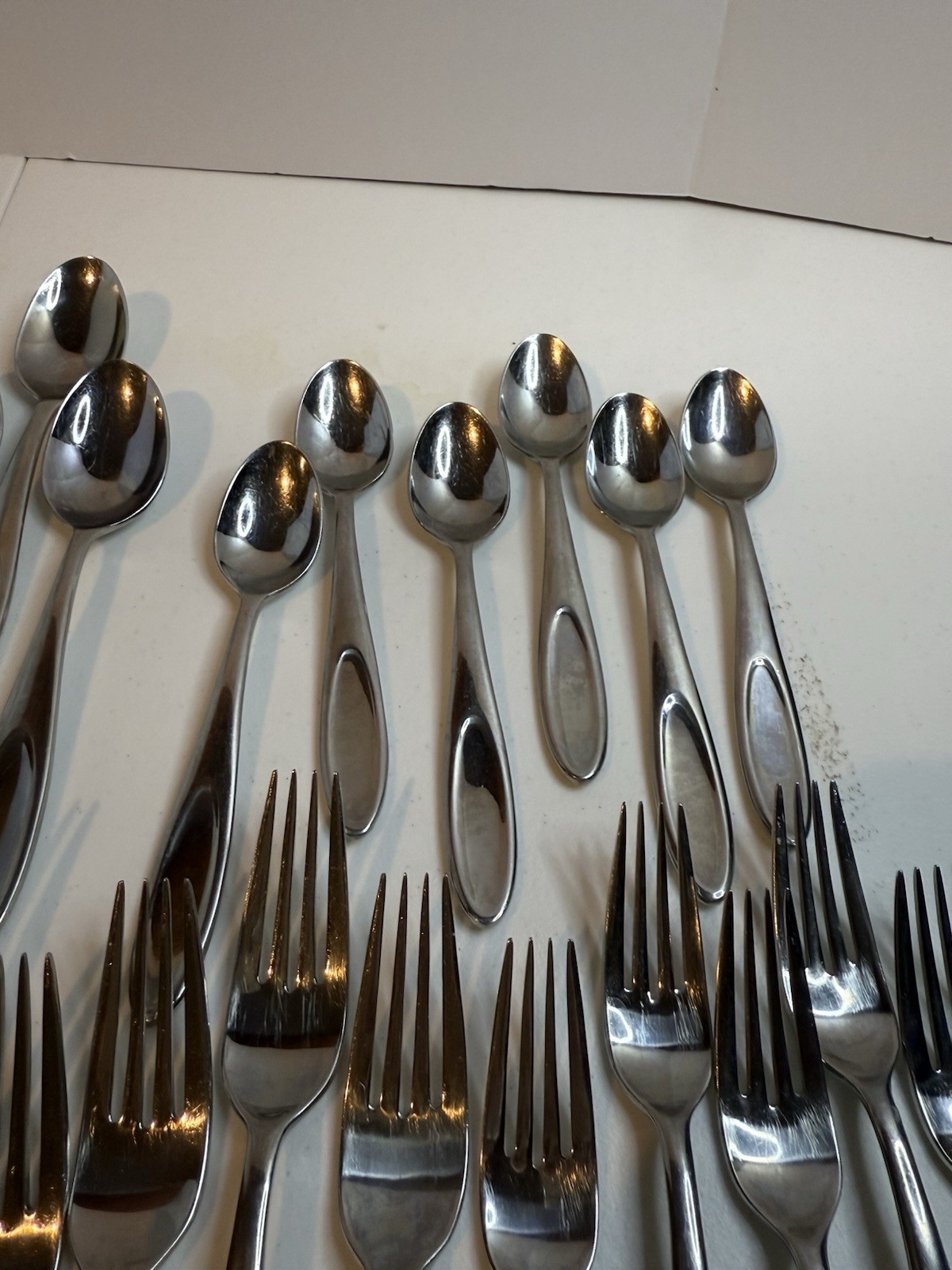 Hampton Silversmith Flatware Set 29 Piece 5 Settings With Extra Stainless Heavy