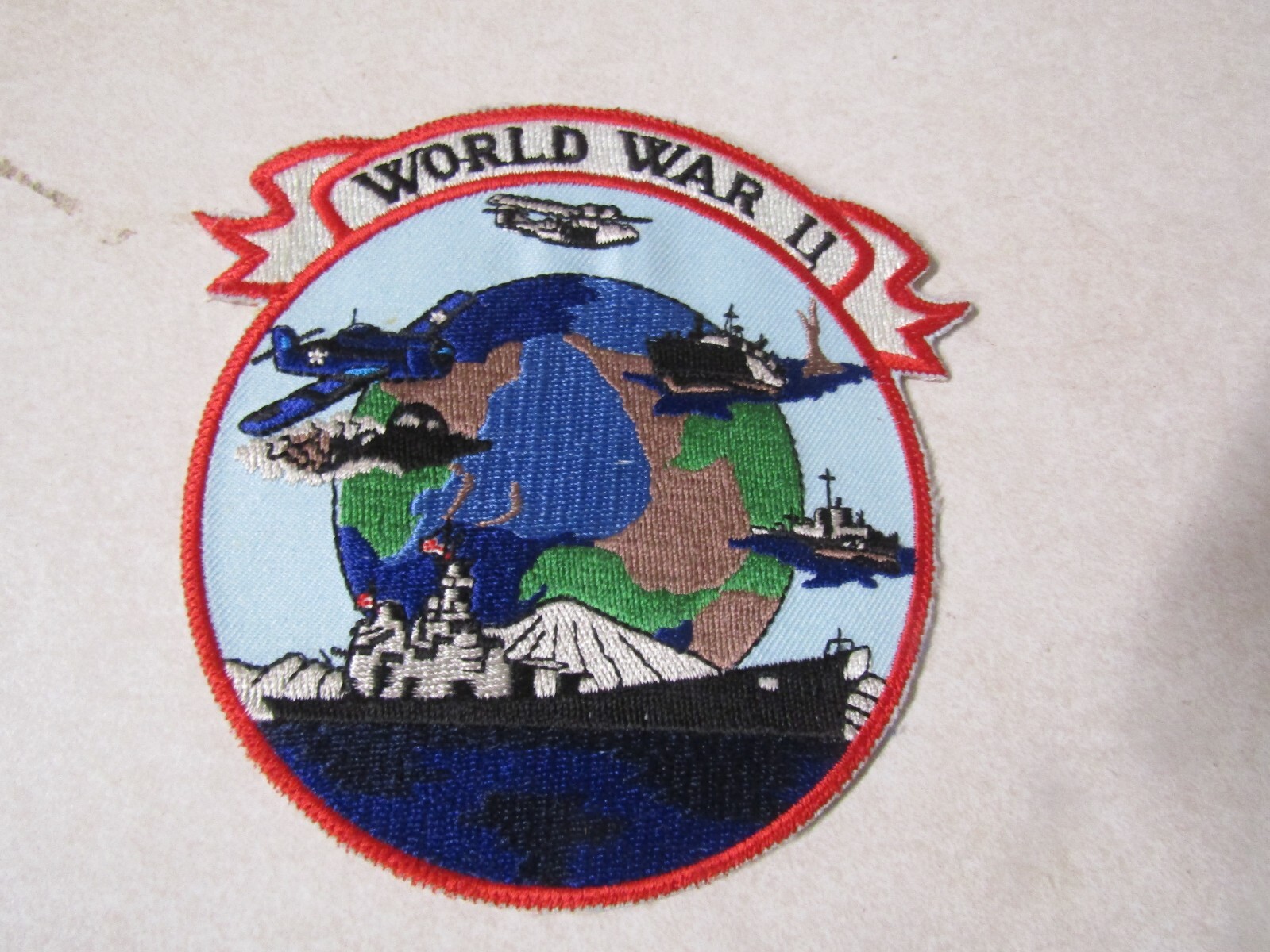 MILITARY PATCH REMEMBERING WORLD WAR II ARMY AIR FORCE NAVY MARINES