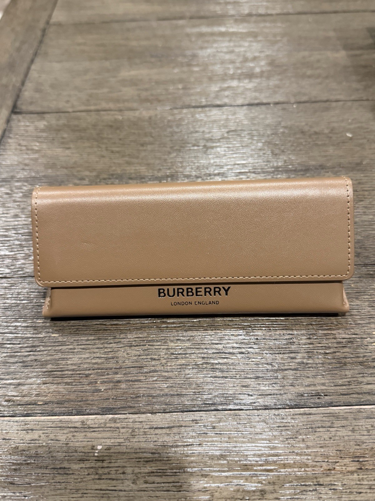 Burberry London England Camel Brown Leather Sunglass Case Excellent Condition
