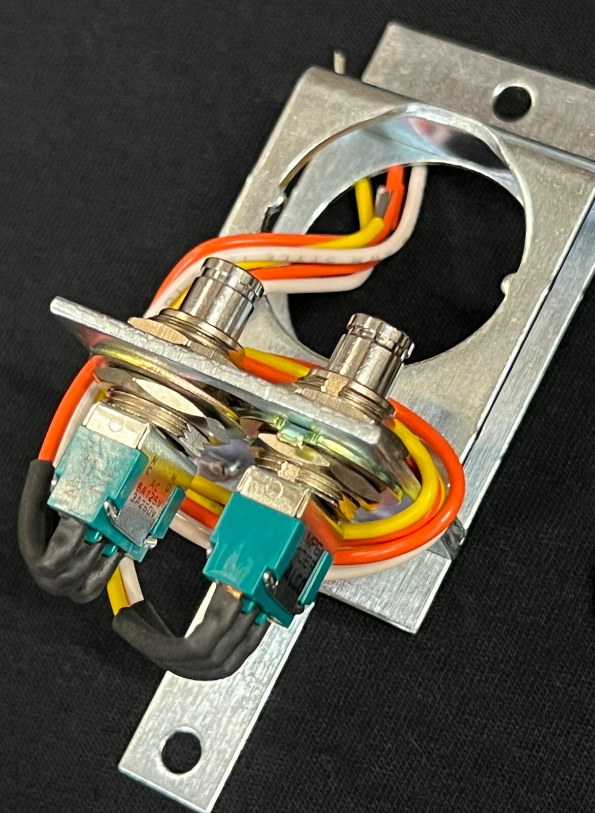 SDC SECURITY DOOR CONTROLS 707RU-6 KEY SWITCH 630 FINISH