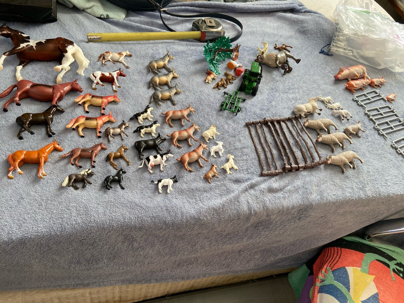 Plastic Farm Toy Animals Schleich & Unbranded Mixed Lot Of 61 Tractor Fences Etc