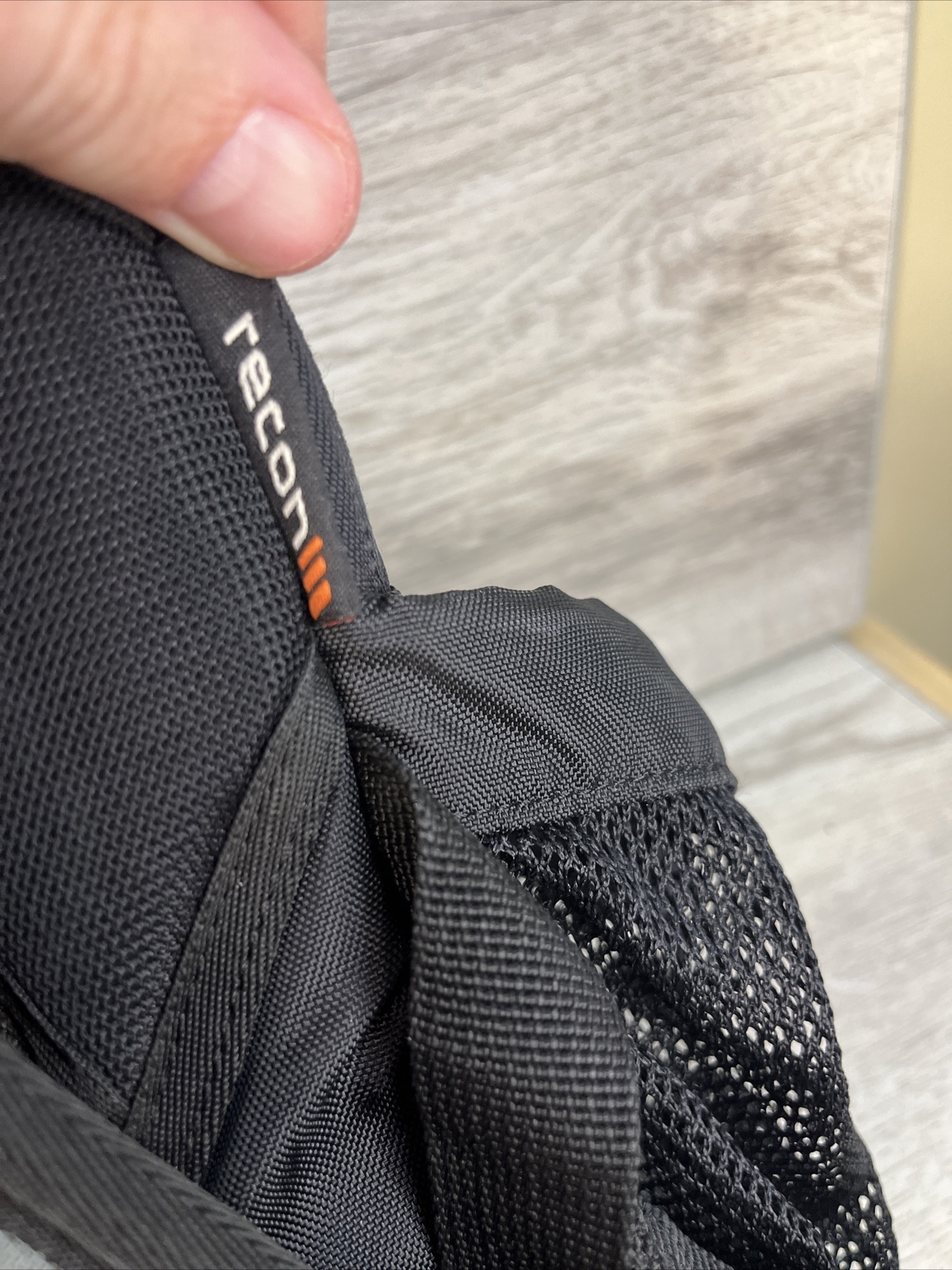 Ogio Recon Backpack Hiking Tek Spec Straps Pockets 2003 VGUC