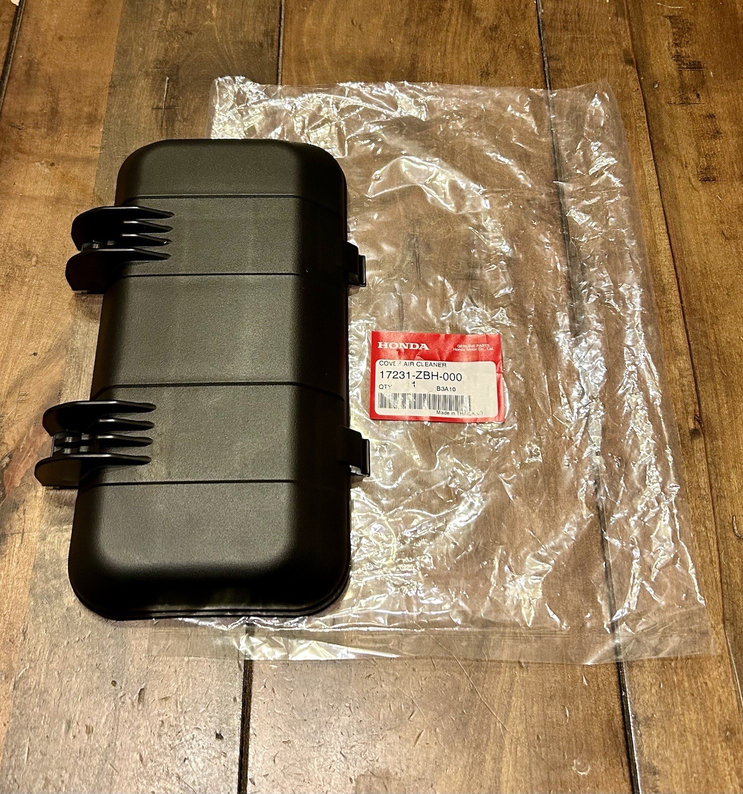 HONDA Air Filter Cover GX240R GX340R GX390R 17231-ZBH-000 Genuine OEM
