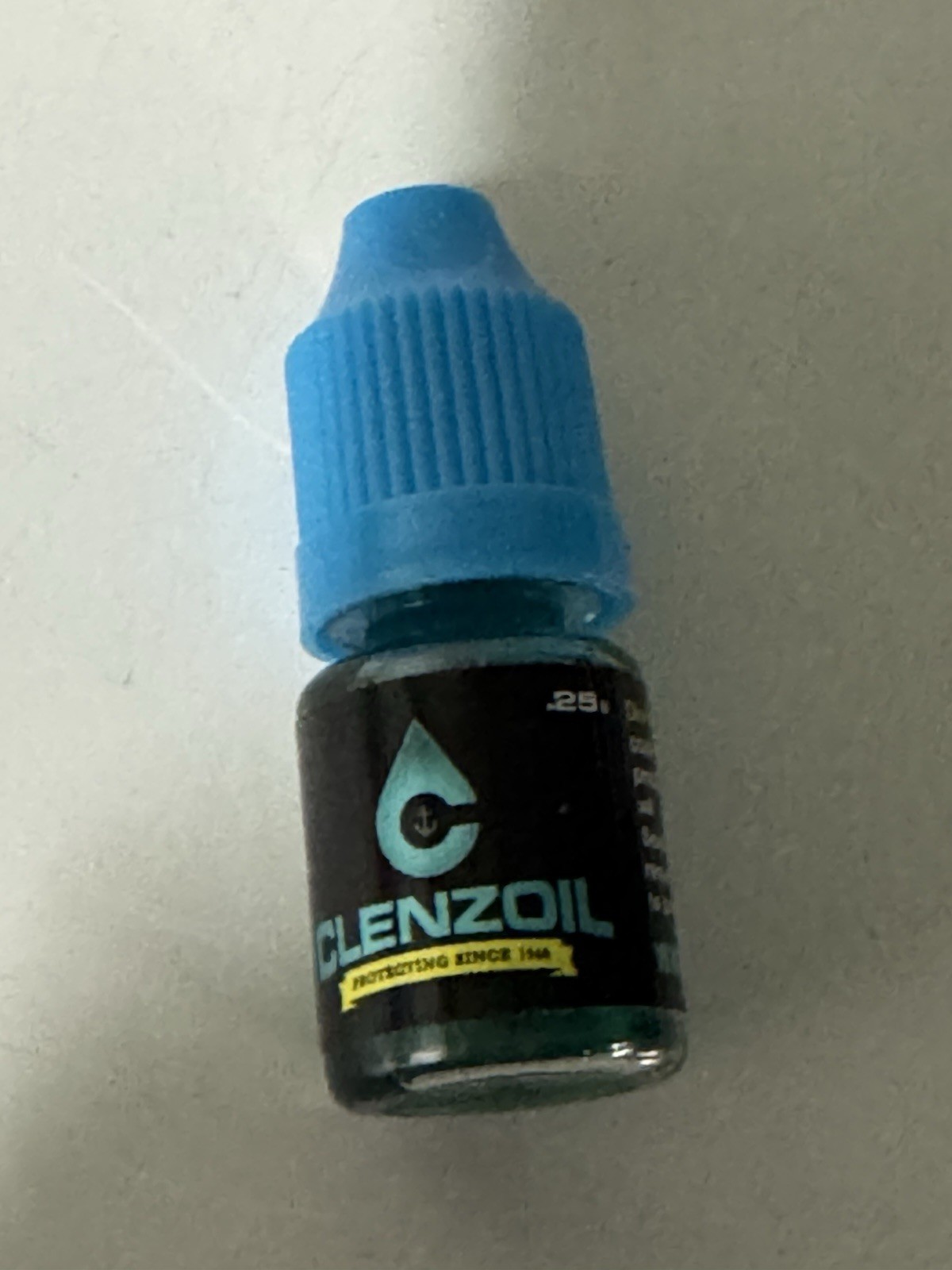 Clenzoil Marine & Tackle - Fishing Gear Oil Lubricant - for Reels- 1 Ounce