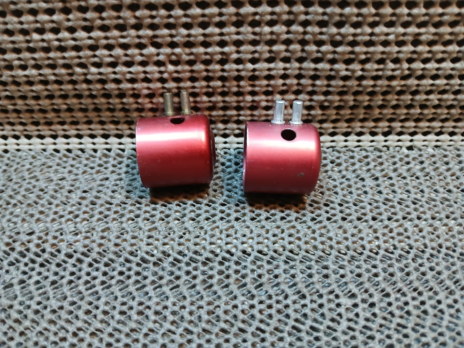 LOT OF 2*OK CUB*MODEL AIRPLANE ENGINE PARTS*FUEL TANKS*SP*SAI