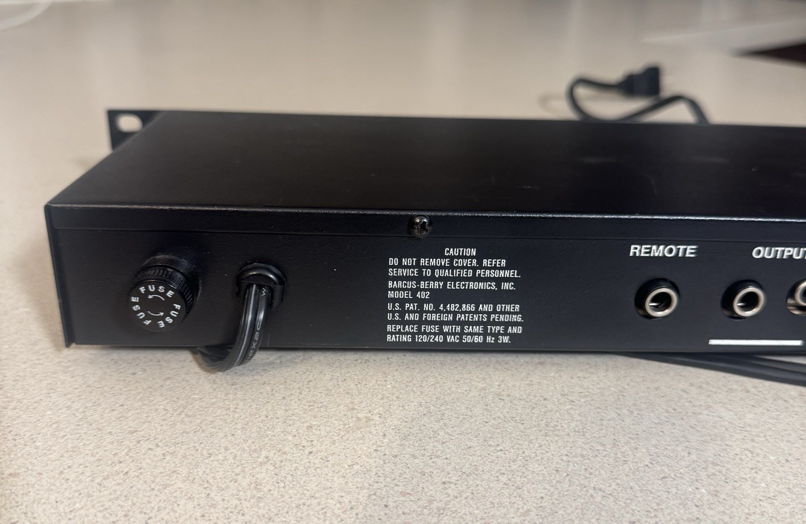 Peavey SMR 6 Compact 6 Channel Phantom Power Microphone Mixer