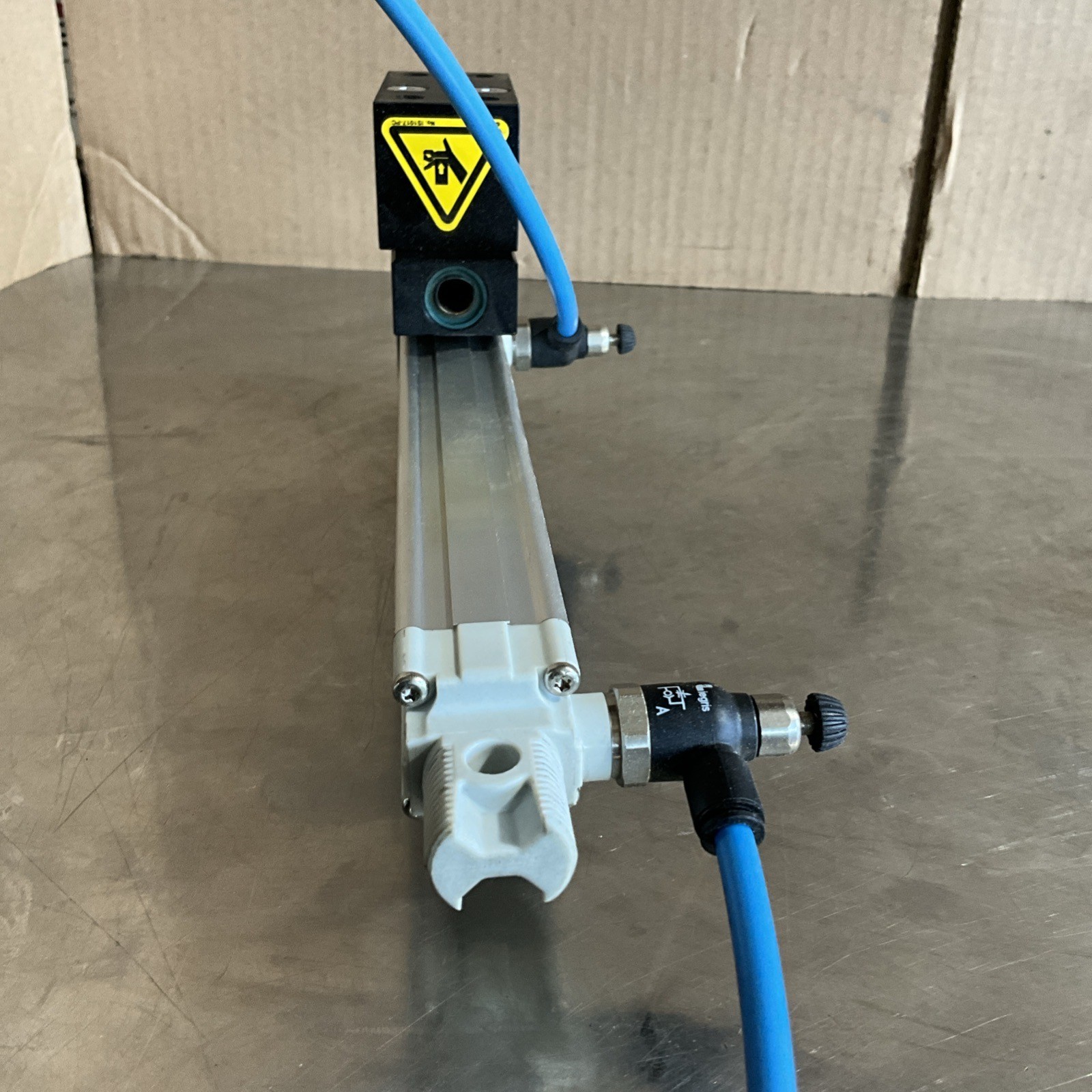REXROTH 5285010320 PNEUMATIC CYLINDER Use