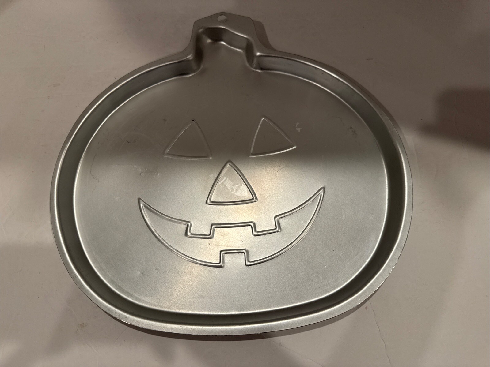 1998 Wilton Pumpkin Aluminum Cookie Pan - 2105-6207