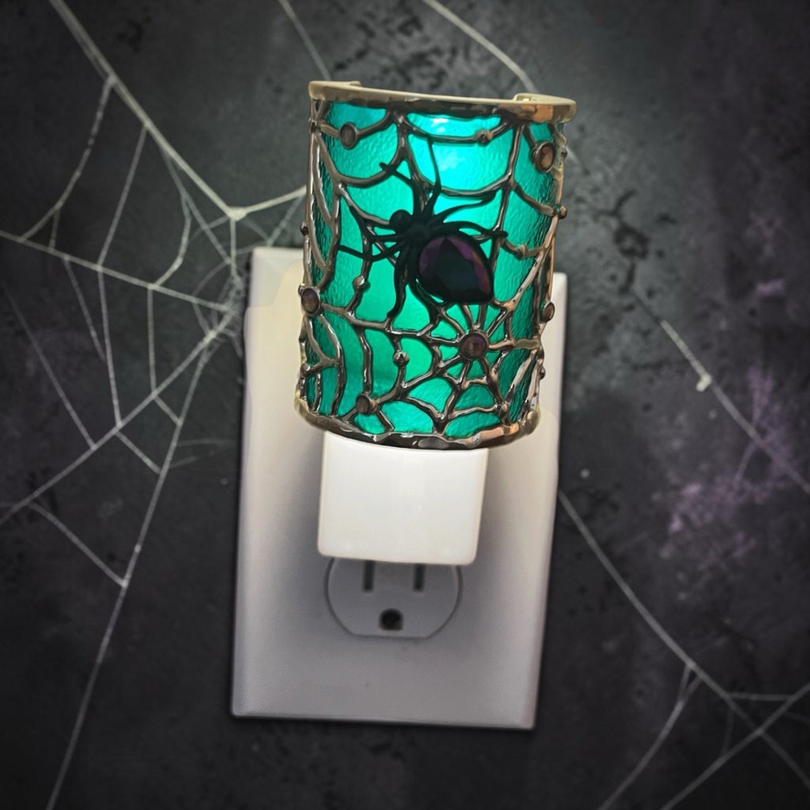 B&BW Halloween Spider Web Night Light Lantern Wallflower Plug
