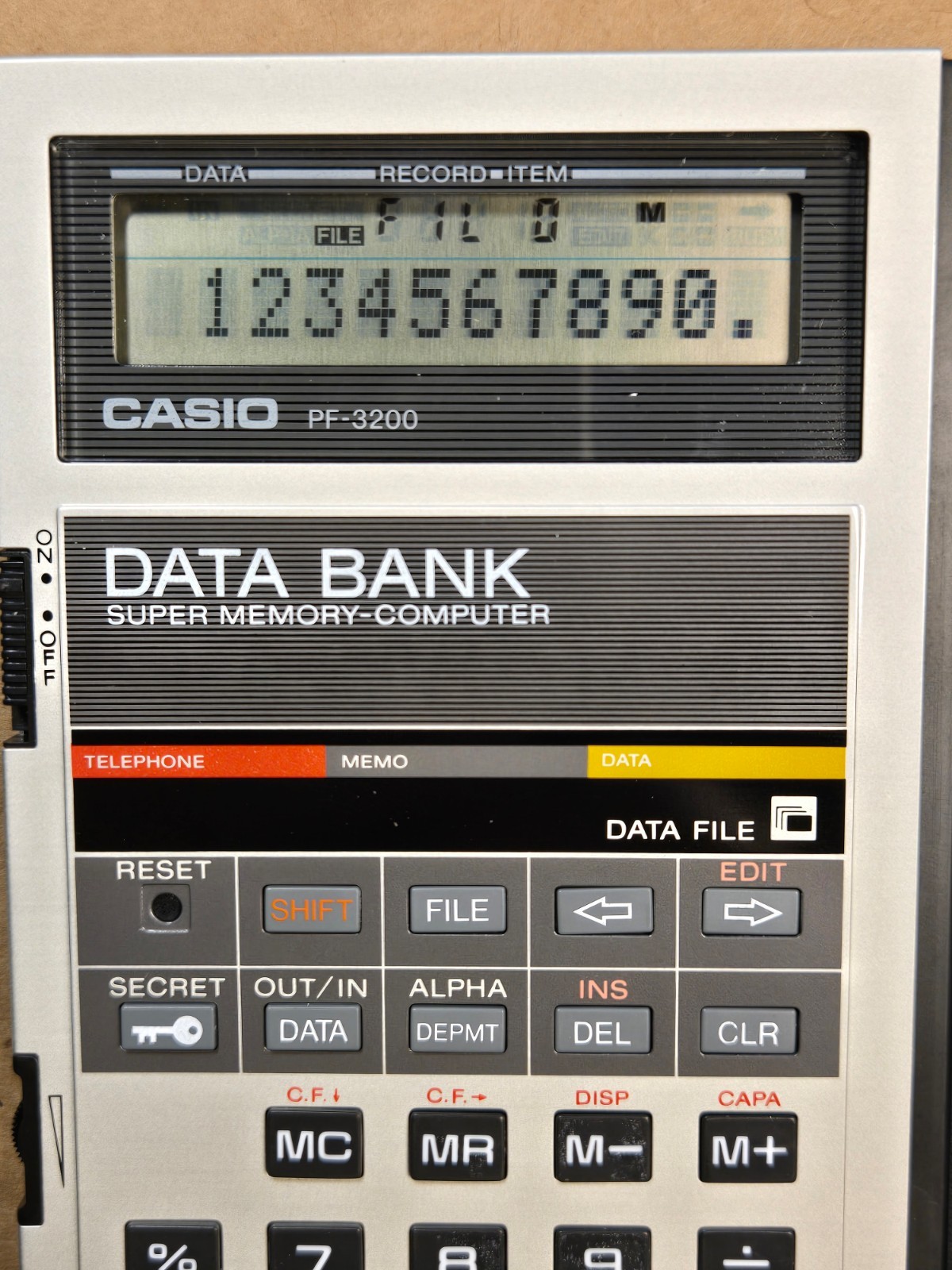 Casio PF-3200 DATA BANK Super Memory Computer / Calculator MINT in Box Works