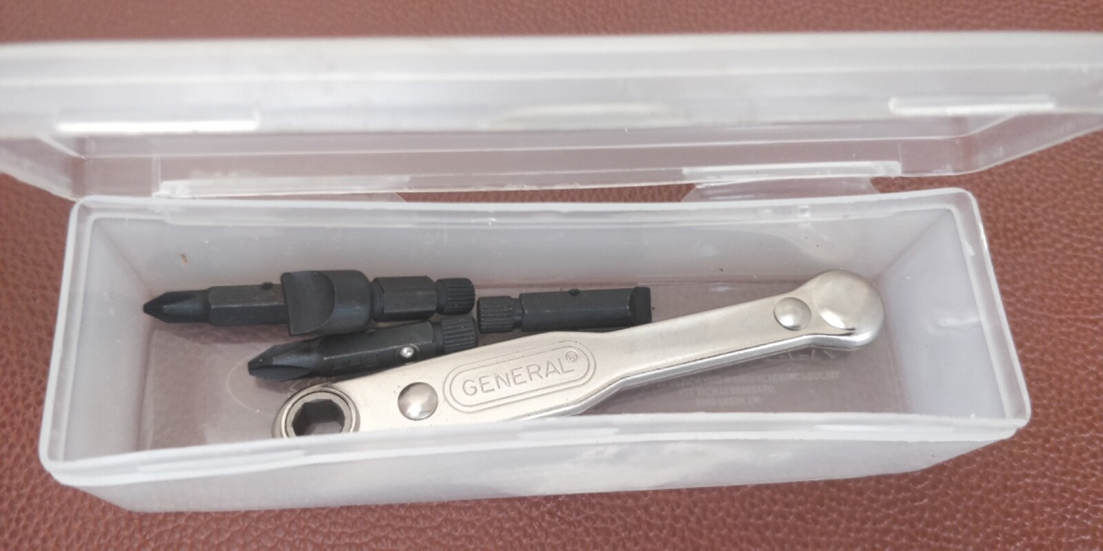 General Tools 8071 Five-Piece Ratchet Offset Screwdriver Set