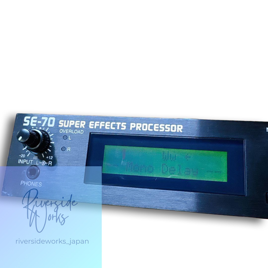 BOSS SE-70 Multi-Effects with Box and Manual