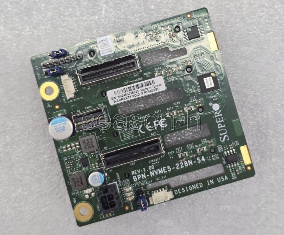 Supermicro BPN-NVME5-228N-S4 4-Port NVMe U.2 2280 Storage Backplane Adapter